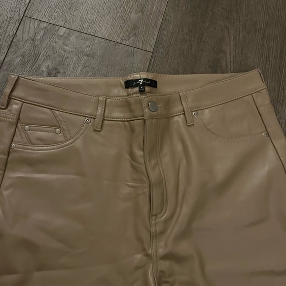 7 For All Mankind Beige Faux Skinny Leather Pants Size Large - Picture 3 of 7